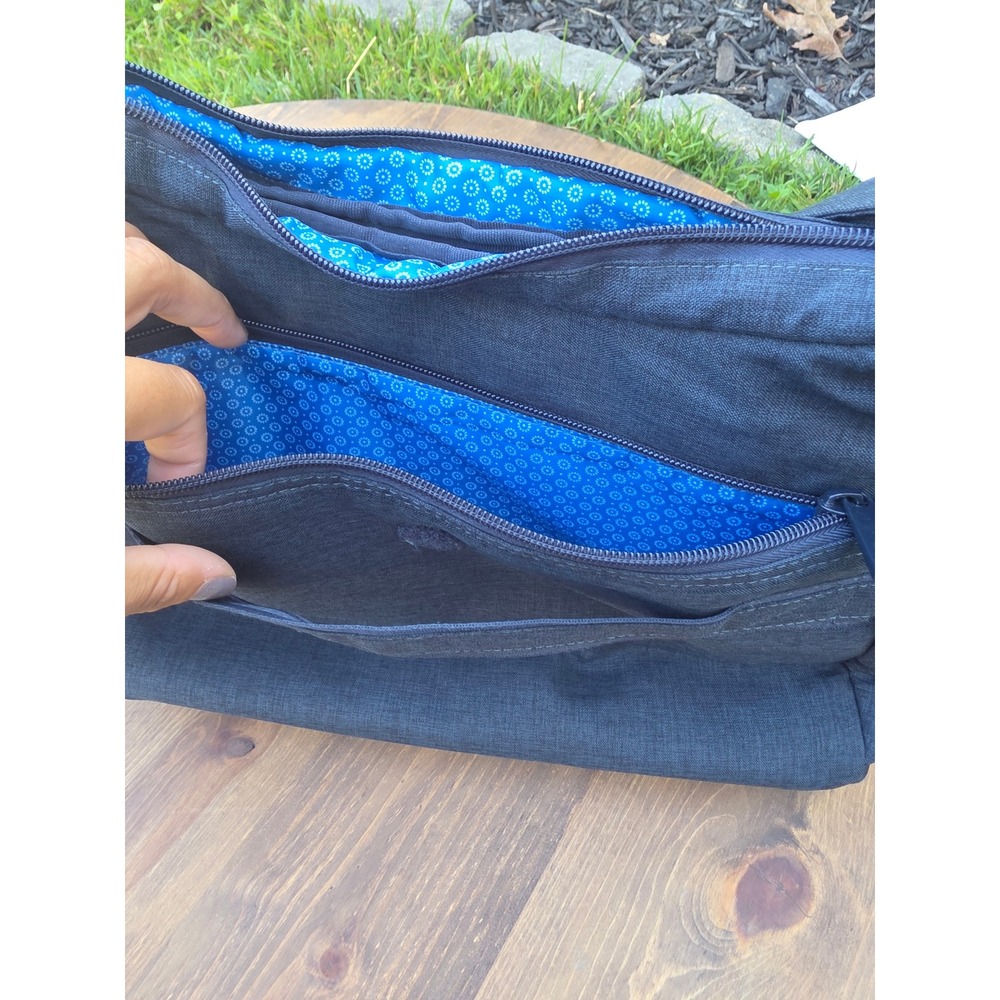 Lug Gallop Crossbody Shoulder Bag Navy Blue Quilted Messenger Travel Bag - Picture 5 of 10